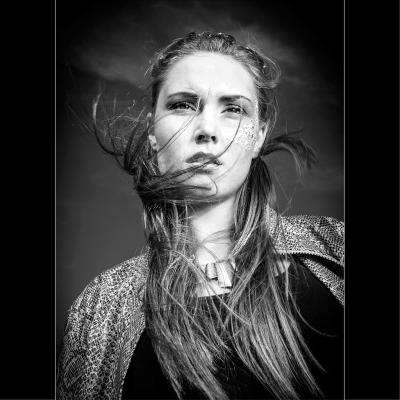 Model:Cherrelle Blomenkamp,
Haare/Make-up: Jill Kugel + Tobey Sties